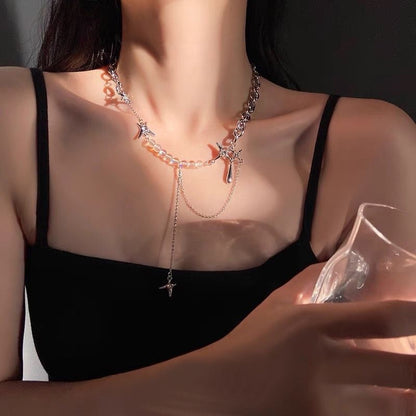 Female Minority Design Water Drop Star Necklace